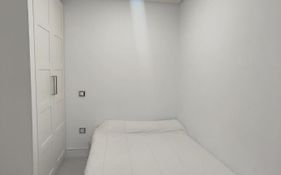 Room In Bb - Lavapies - Private Double Room In Madrid